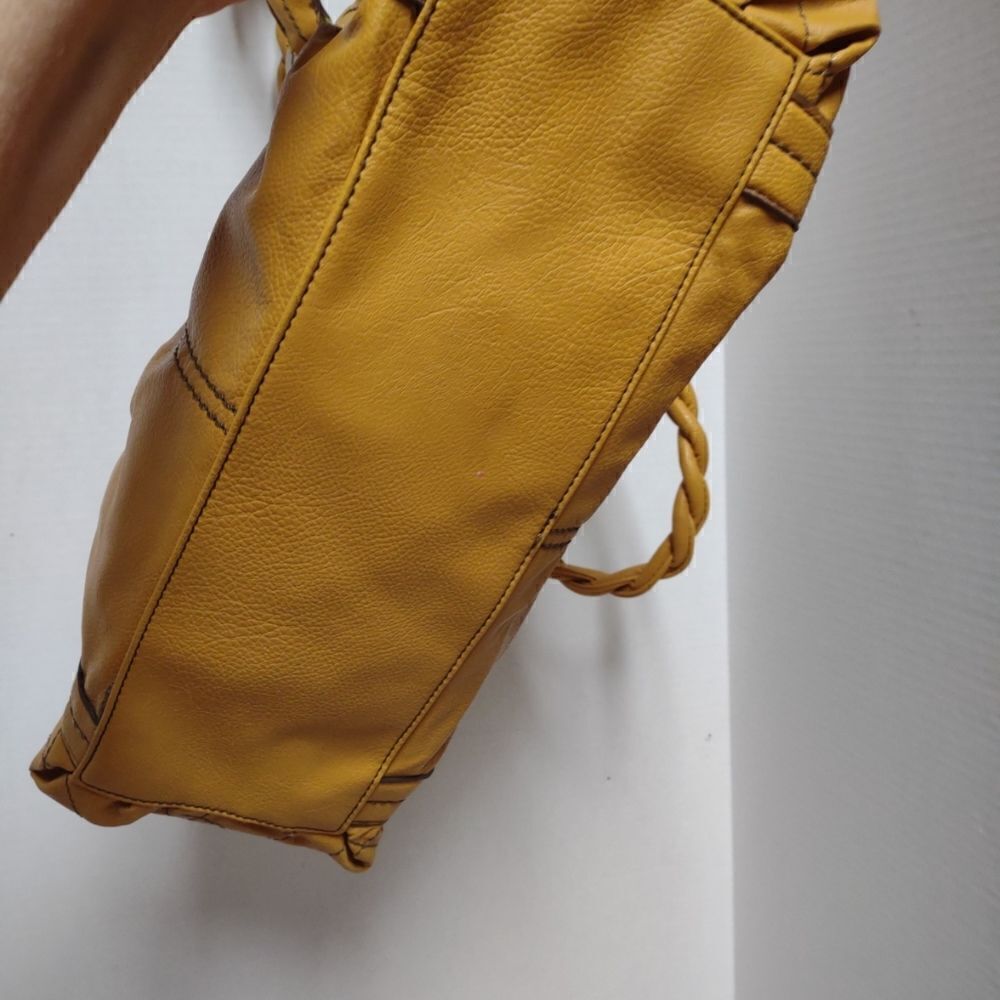 Relic yellow purse - Picture 4 of 8